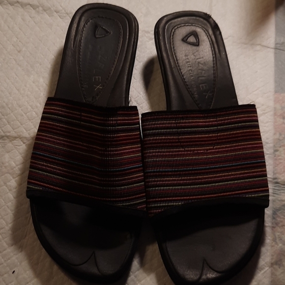 Liz Flex Slides by Liz Claiborne - Picture 3 of 8